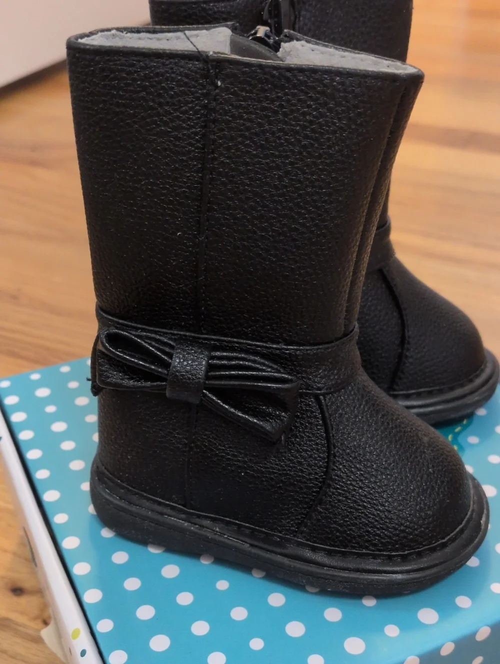 Wee Squeak Bow Boots